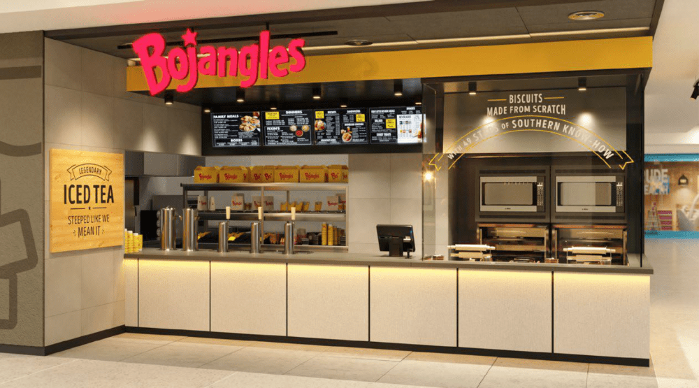 Why You Should Invest in a Fast-Food Chicken Franchise